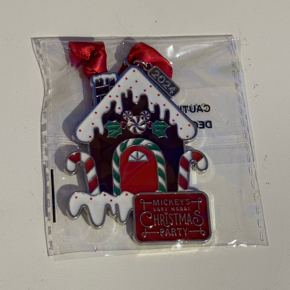 Walt Disney World Mickey’s Very Merry Christmas Party 2024 Ornament